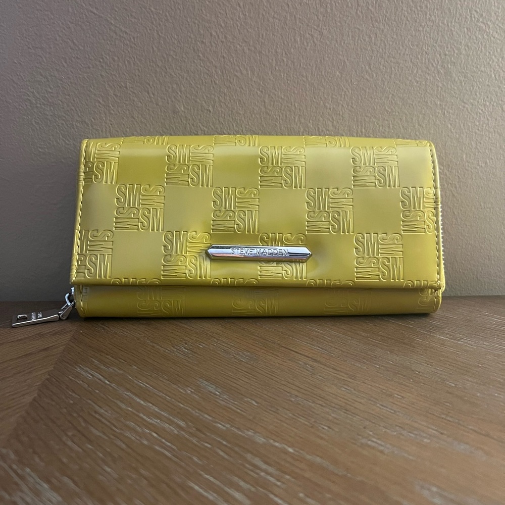 Steve Madden Yellow Stamped SM Logo Zip Around Trifold Snap Wallet